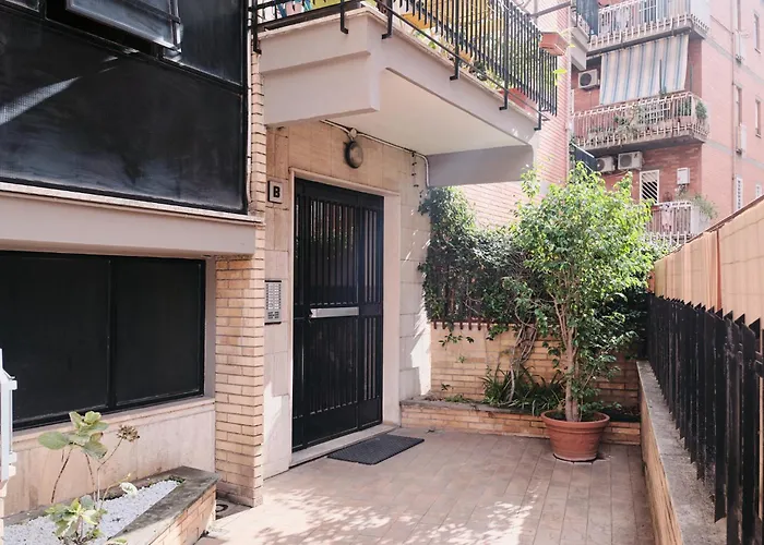 Parcheggio Gratuito, Wi-fi -netflix&ac Roma