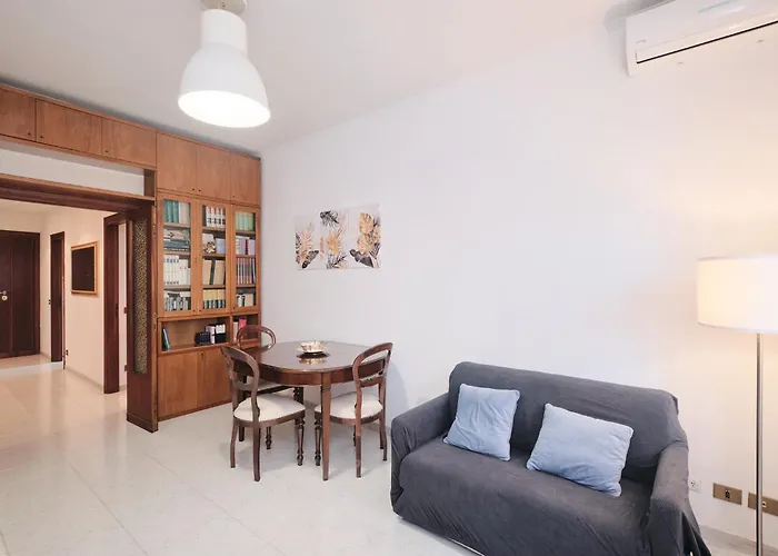 Parcheggio Gratuito, Wi-fi -netflix&ac Appartamento *